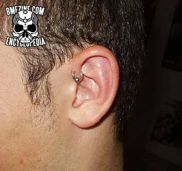 File:Ear Head Piercing-2.jpg